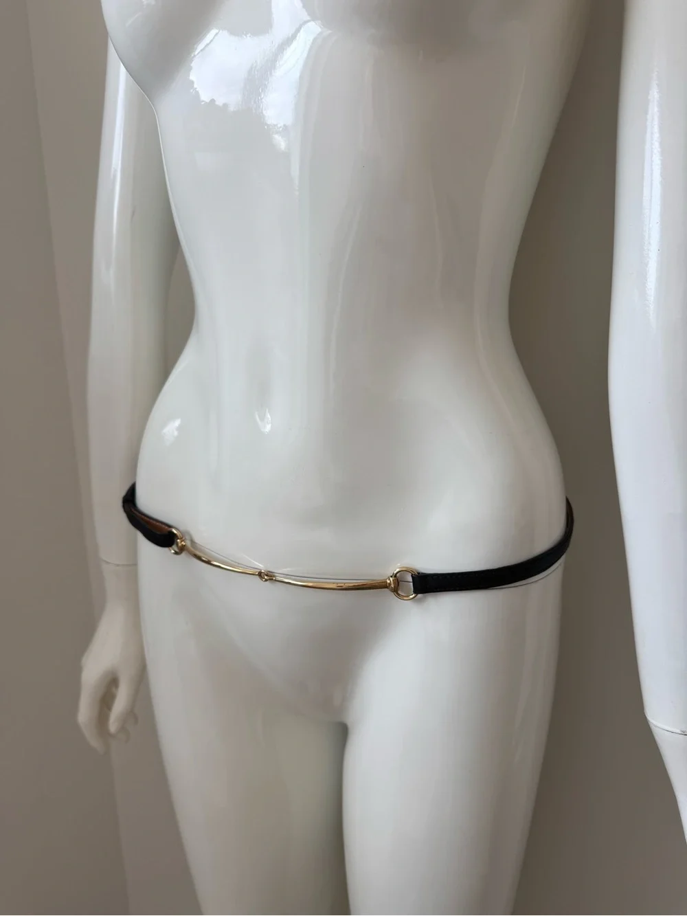 Gucci Tom Ford black leather skinny belt with gold horsebit buckle